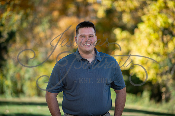 2024-10-26 Dipple Family and Sams Senior pics__JAE2327