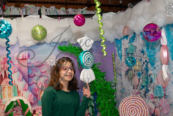 2024-11-23 Tracy Nelson Candy Wonderland_DSC_8607