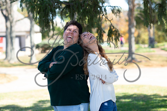 2024-10-26 Dipple Family and Sams Senior pics__JAE2654