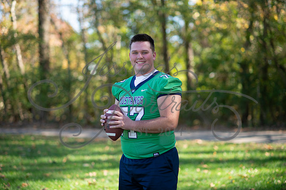 2024-10-26 Dipple Family and Sams Senior pics__JAE2976