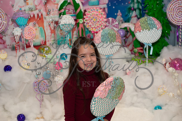 2024-11-23 Tracy Nelson Candy Wonderland_DSC_8592