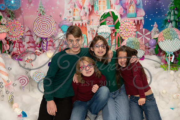 2024-11-23 Tracy Nelson Candy Wonderland_DSC_8669