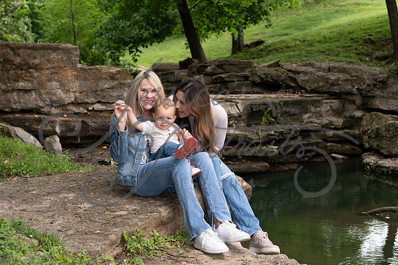 2025-05-23 Wendy and Julie with Baby Max Garney park_Z63_5632