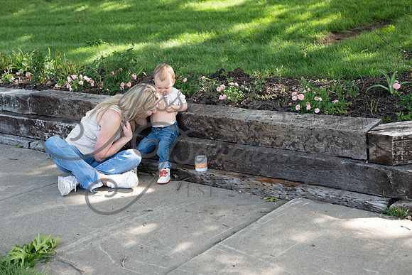 2025-05-23 Wendy and Julie with Baby Max Garney park_Z63_5881