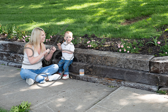 2025-05-23 Wendy and Julie with Baby Max Garney park_Z63_5868