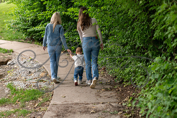 2025-05-23 Wendy and Julie with Baby Max Garney park_Z63_5666