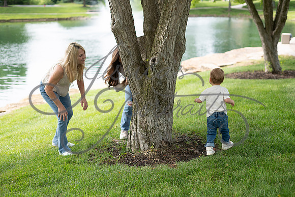 2025-05-23 Wendy and Julie with Baby Max Garney park_Z63_5687