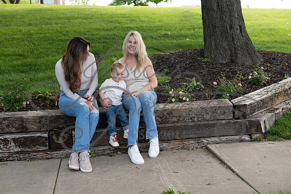 2025-05-23 Wendy and Julie with Baby Max Garney park_Z63_5833