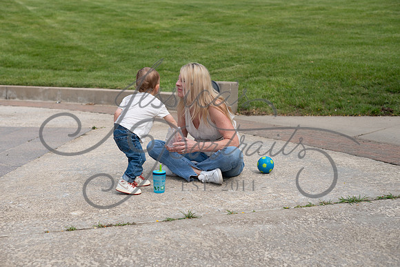 2025-05-23 Wendy and Julie with Baby Max Garney park_Z63_5705