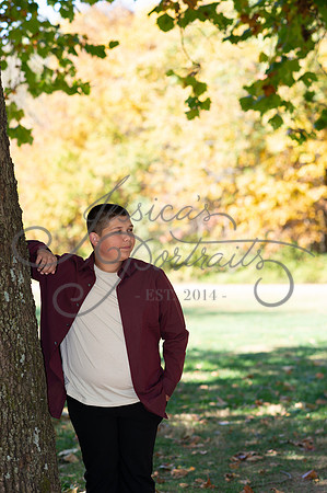 2024-10-26 Dipple Family and Sams Senior pics__JAE2524