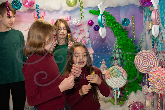 2024-11-23 Tracy Nelson Candy Wonderland_DSC_8659
