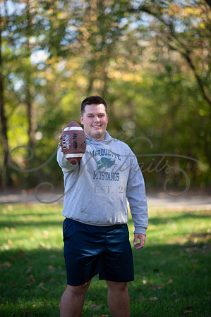 2024-10-26 Dipple Family and Sams Senior pics__JAE2967