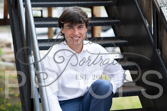 2025-03-28 Rory Colligan In downtown Parkville_Z63_2942