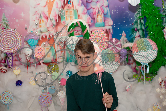 2024-11-23 Tracy Nelson Candy Wonderland_DSC_8647