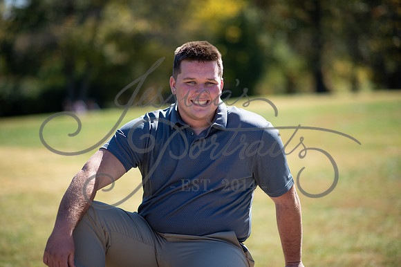 2024-10-26 Dipple Family and Sams Senior pics__JAE2325