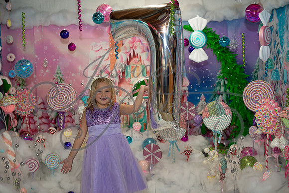 2024-11-23 Casey Britt Candy Wonderland_DSC_8807