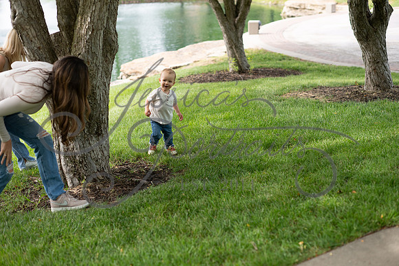 2025-05-23 Wendy and Julie with Baby Max Garney park_Z63_5690