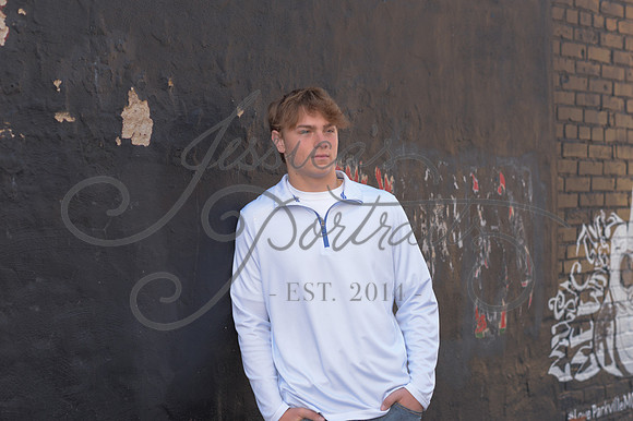 2024-11-01 Vinny Ross Senior pics Downtown Parkville__JAE3895