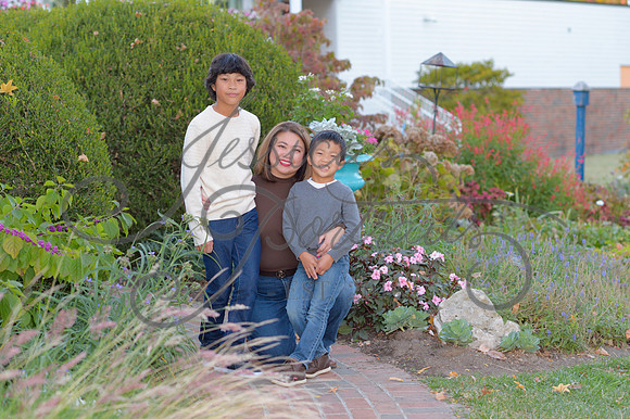 2024-10-27 Maria Perez at Long View farm Park__JAE3623