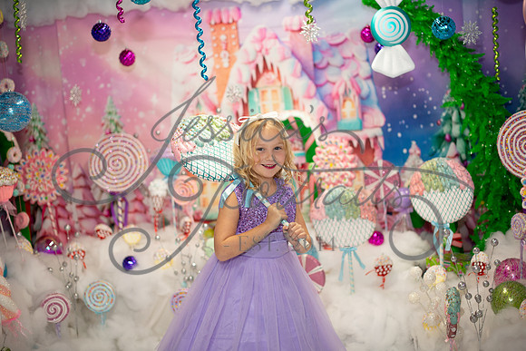 2024-11-23 Casey Britt Candy Wonderland_DSC_8789