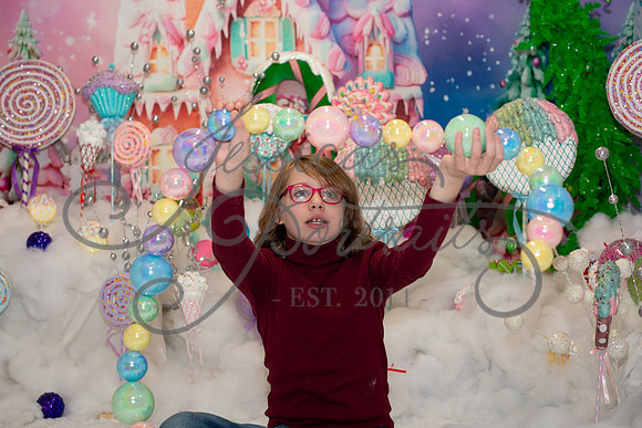 2024-11-23 Tracy Nelson Candy Wonderland_DSC_8629