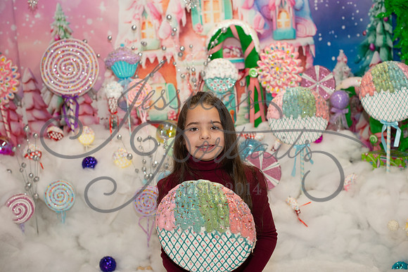 2024-11-23 Tracy Nelson Candy Wonderland_DSC_8588