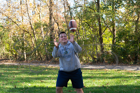 2024-10-26 Dipple Family and Sams Senior pics__JAE2952