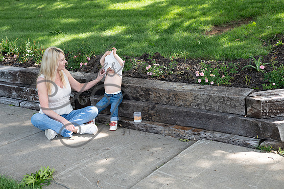 2025-05-23 Wendy and Julie with Baby Max Garney park_Z63_5888