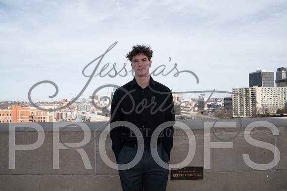 2025-02-01 Stephanie Butler Zayden's Senior Pics Downtown KC_Z63_0812