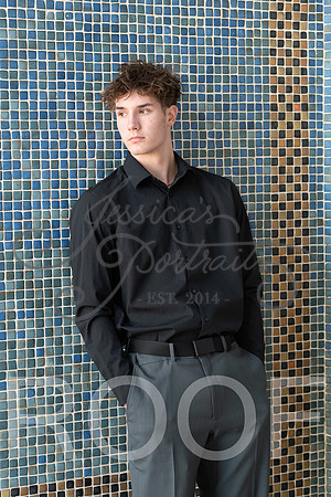2025-02-01 Stephanie Butler Zayden's Senior Pics Downtown KC_Z63_0846