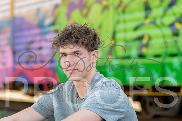 2025-02-01 Stephanie Butler Zayden's Senior Pics Downtown KC_Z63_0732-2