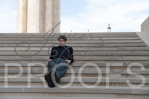 2025-02-01 Stephanie Butler Zayden's Senior Pics Downtown KC_Z63_0863