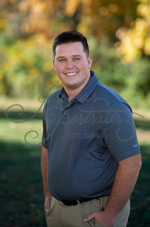 2024-10-26 Dipple Family and Sams Senior pics__JAE2340