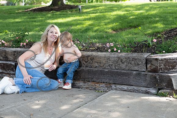2025-05-23 Wendy and Julie with Baby Max Garney park_Z63_5934
