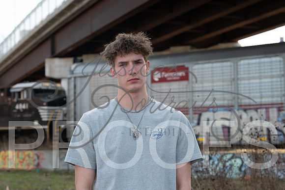 2025-02-01 Stephanie Butler Zayden's Senior Pics Downtown KC_Z63_0748