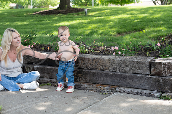 2025-05-23 Wendy and Julie with Baby Max Garney park_Z63_5906