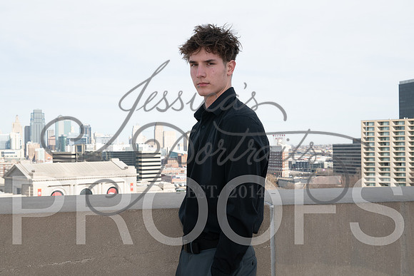 2025-02-01 Stephanie Butler Zayden's Senior Pics Downtown KC_Z63_0821
