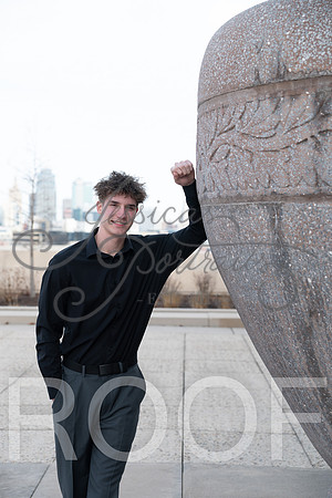 2025-02-01 Stephanie Butler Zayden's Senior Pics Downtown KC_Z63_0880