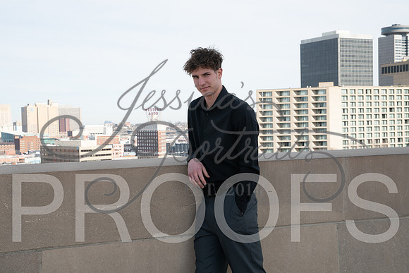2025-02-01 Stephanie Butler Zayden's Senior Pics Downtown KC_Z63_0827