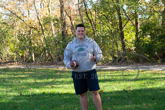 2024-10-26 Dipple Family and Sams Senior pics__JAE2943