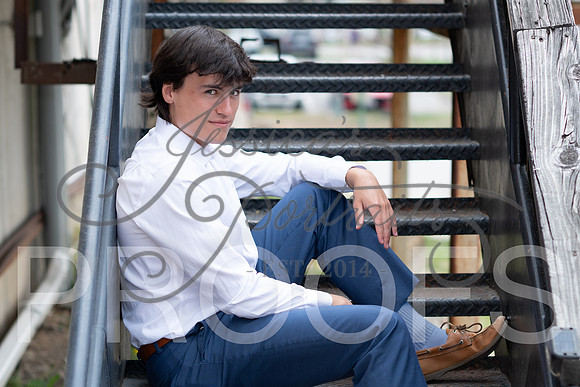 2025-03-28 Rory Colligan In downtown Parkville_Z63_2939