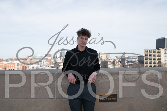 2025-02-01 Stephanie Butler Zayden's Senior Pics Downtown KC_Z63_0814