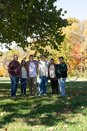 2024-10-26 Dipple Family and Sams Senior pics__JAE2479