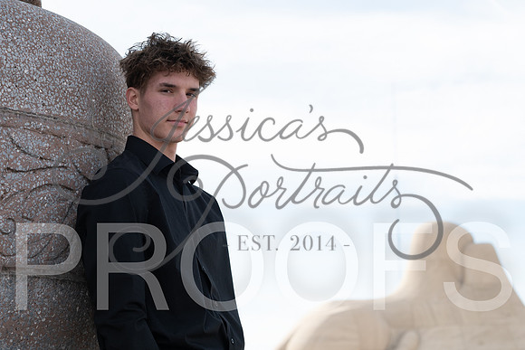 2025-02-01 Stephanie Butler Zayden's Senior Pics Downtown KC_Z63_0839