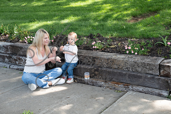 2025-05-23 Wendy and Julie with Baby Max Garney park_Z63_5864
