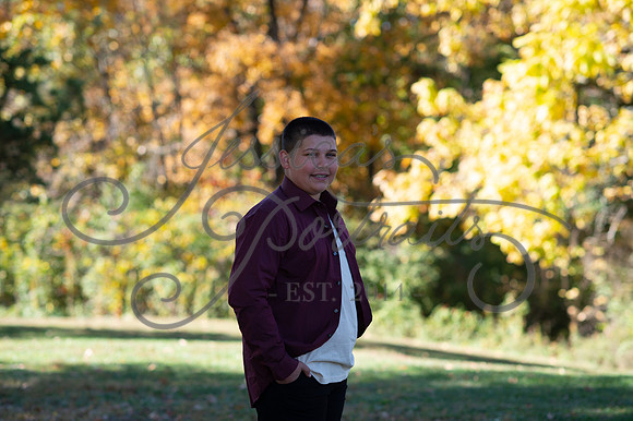 2024-10-26 Dipple Family and Sams Senior pics__JAE2359