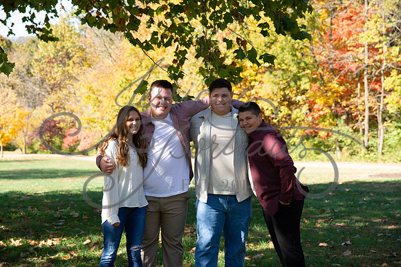2024-10-26 Dipple Family and Sams Senior pics__JAE2459