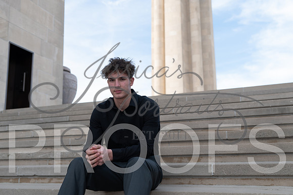 2025-02-01 Stephanie Butler Zayden's Senior Pics Downtown KC_Z63_0871