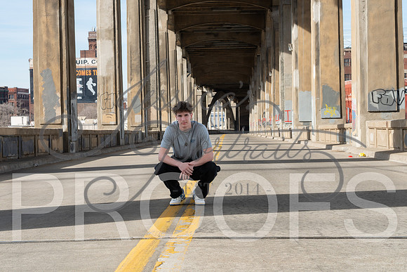 2025-02-01 Stephanie Butler Zayden's Senior Pics Downtown KC_Z63_0765