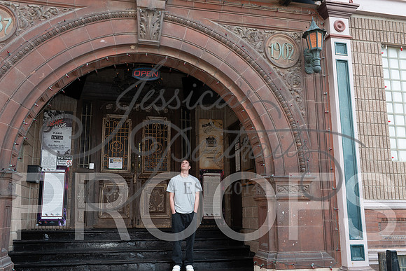 2025-02-01 Stephanie Butler Zayden's Senior Pics Downtown KC_Z63_0801
